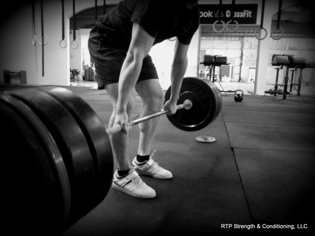 Lei Deadlift